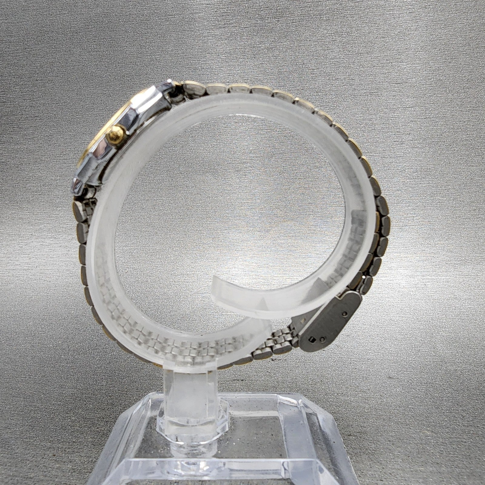 Technos Tank Watch Women 21mm White Dial Two Tone Rectangle New Battery6