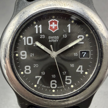 Victorinox Swiss Army Watch Men 37mm Black Dial Black Silver Date New Battery1