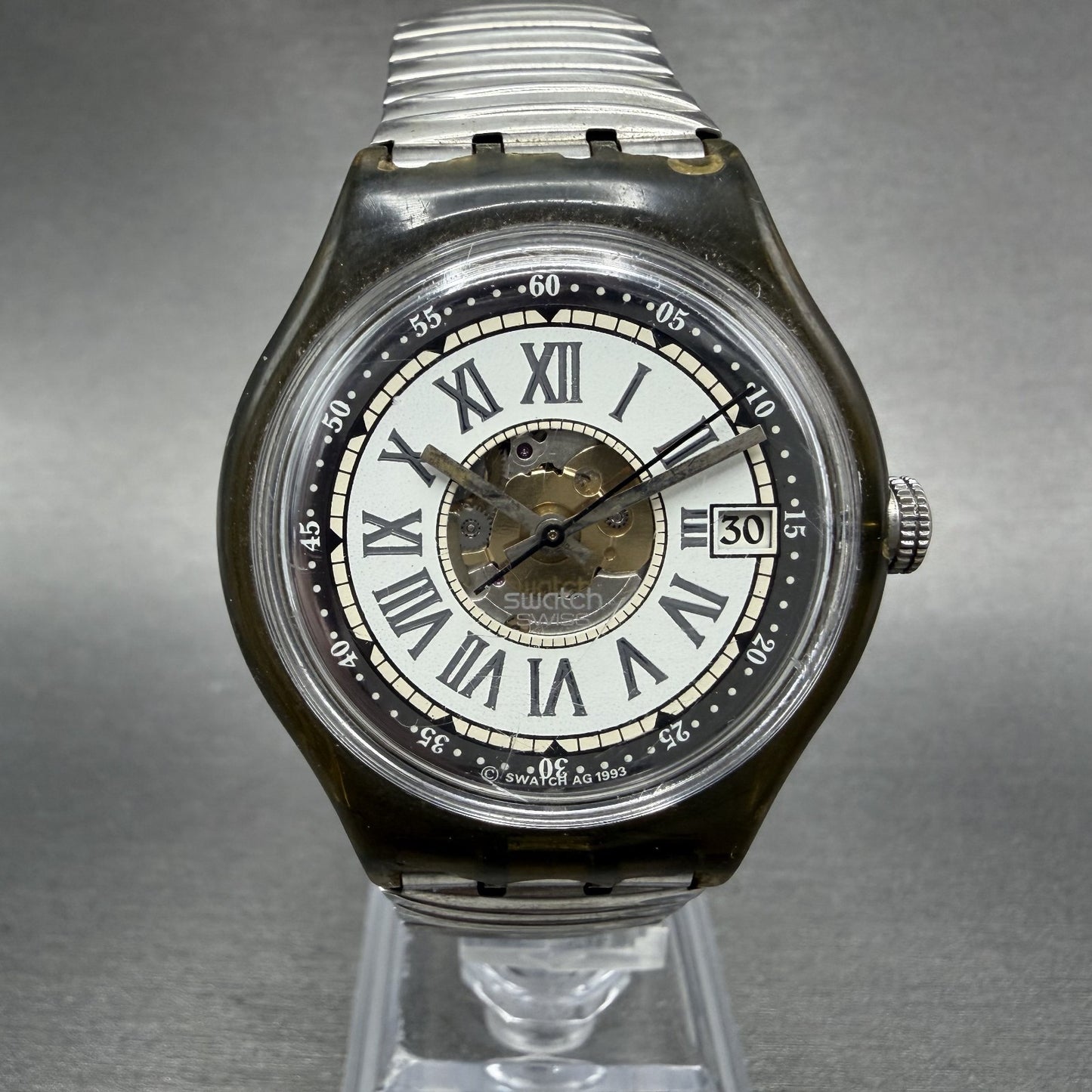 Waltham Newport Automatic Watch Men 35mm White Dial Gold Tone Date Round Runs11