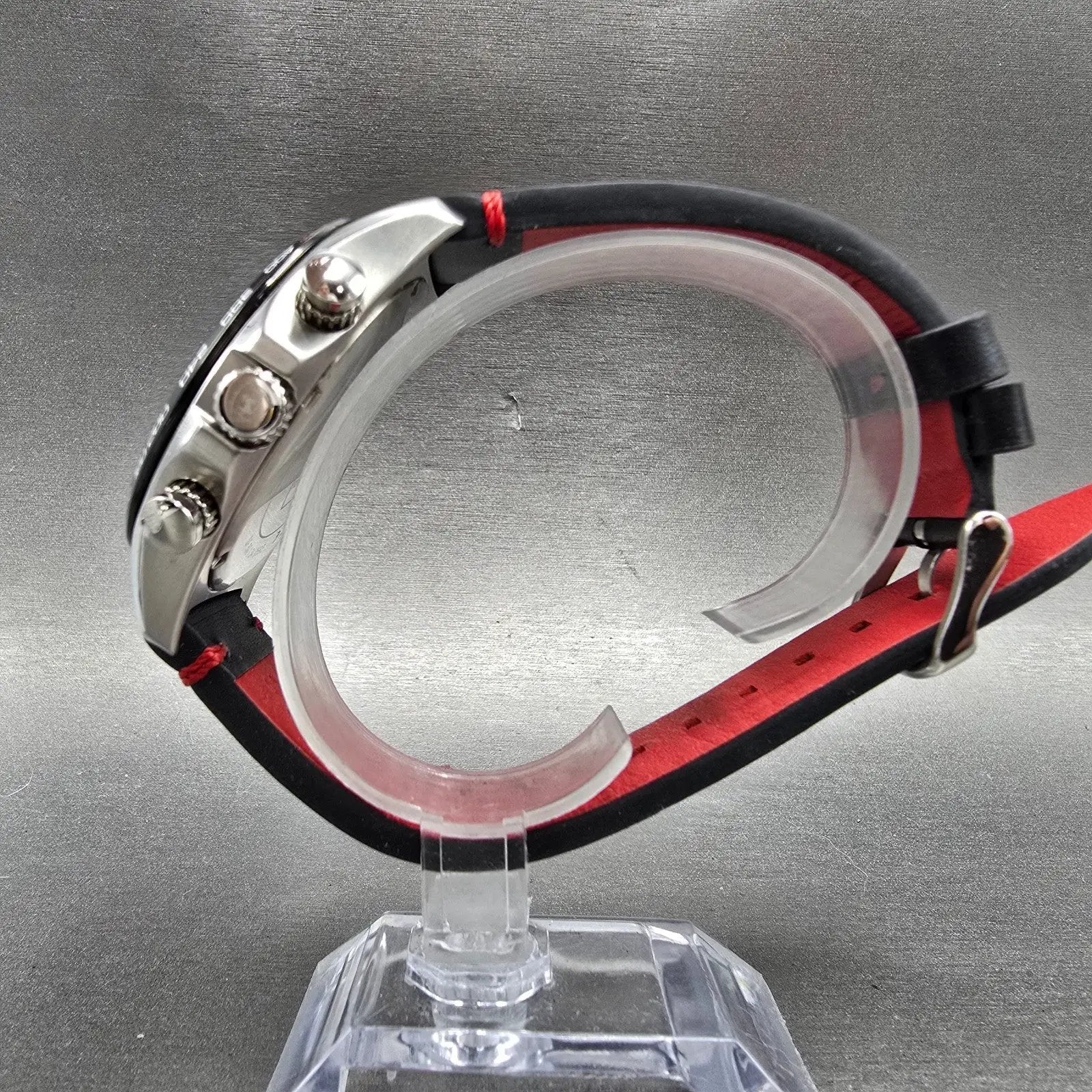 Scuderia Ferrari Pilota Evo chronograph watch 44mm Red Dial Steel Date New Batt6