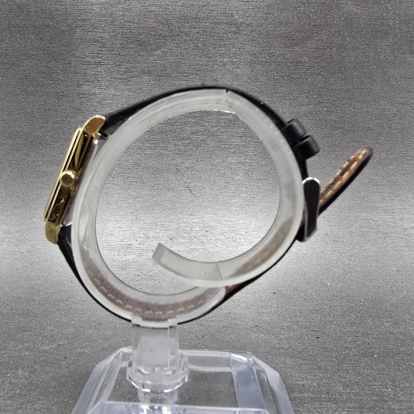 Seiko Solar Tank Watch Women 15mm White Dial Gold Tone Rectangle V116-0AA0 Works6
