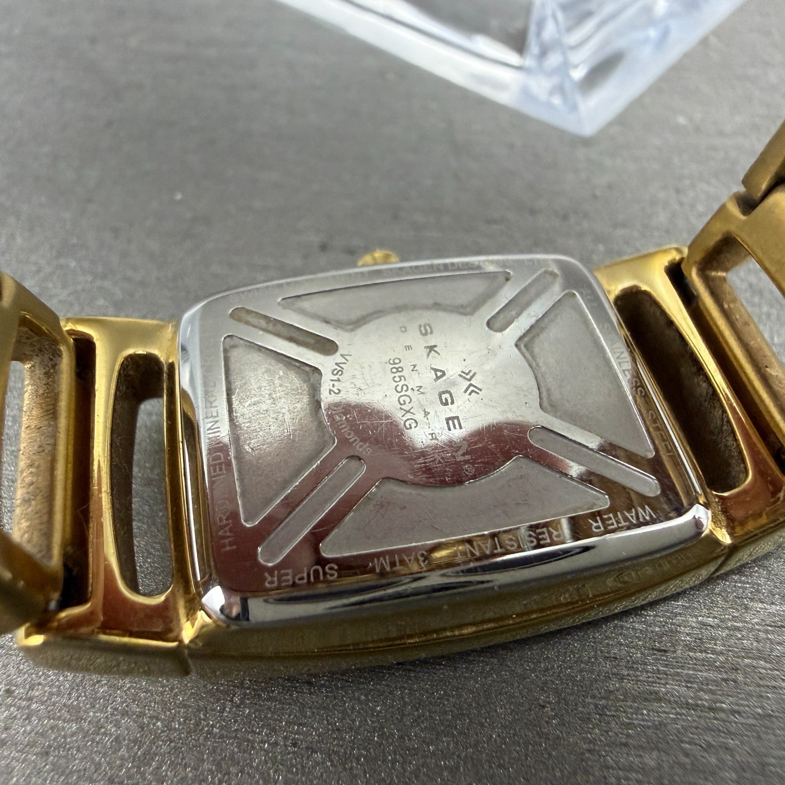 Skagen Tank Watch Women 21mm MOP Dial Gold Tone Diamond Bezel New Battery9