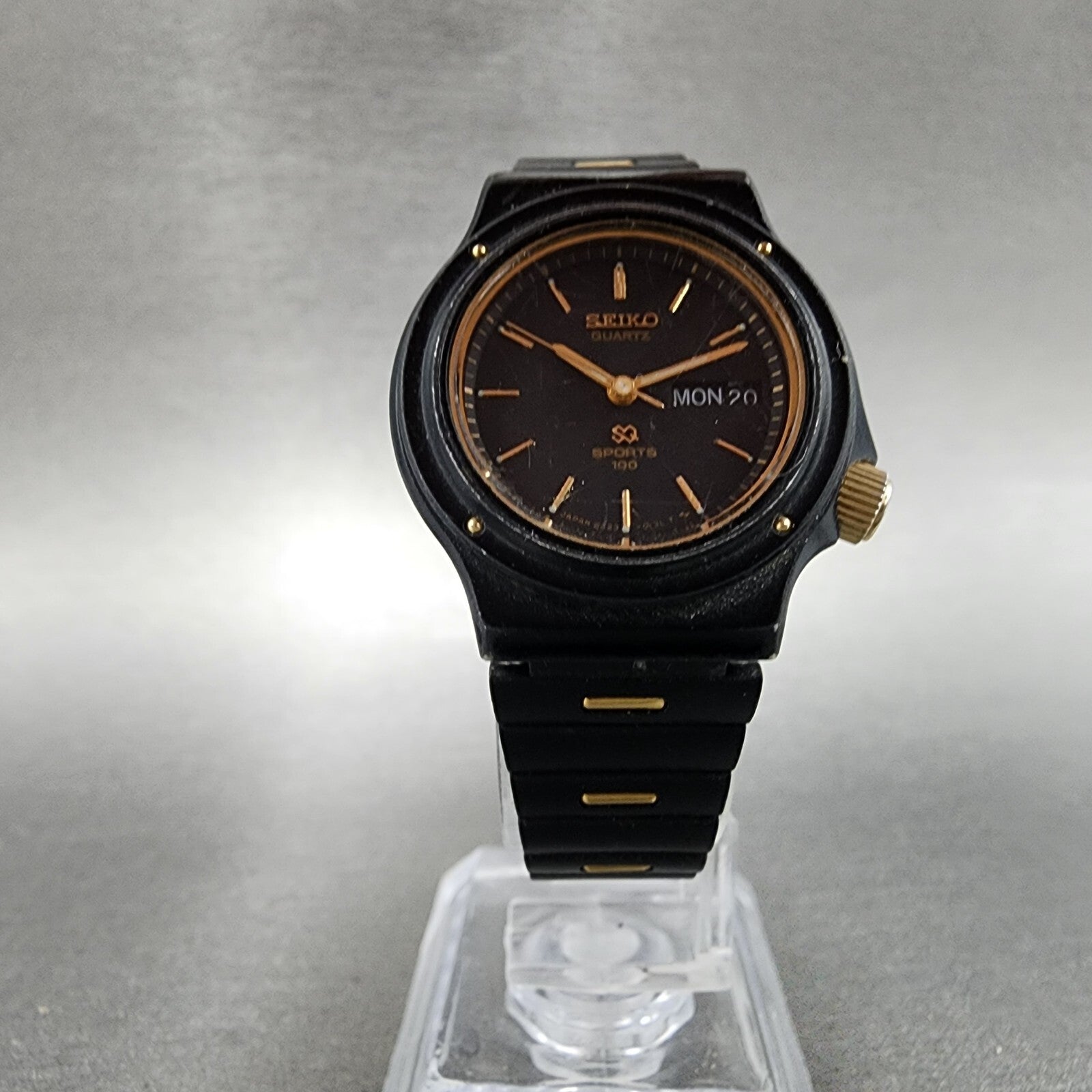 Seiko SQ Sports 100 Watch Women 26mm Black Dial Black Tone Dadyate Round New Bat5