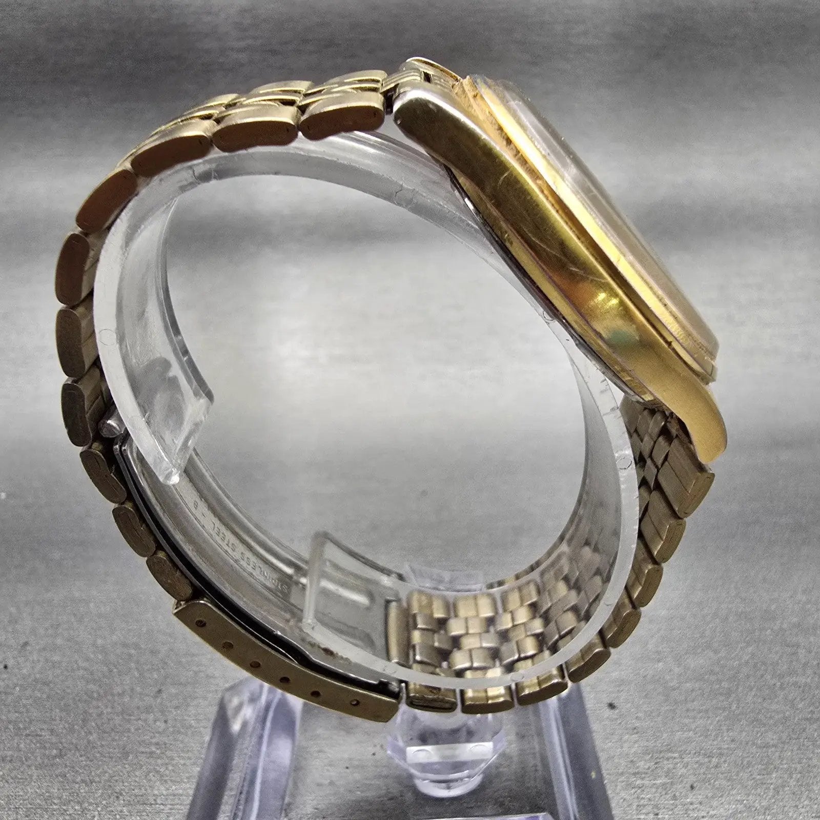Seiko SQ Watch Men 35mm Gold Dial Gold Tone Daydate Round 5Y23-8049 New Battery8