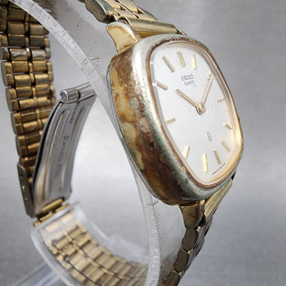 Seiko Watch Women 27mm Silver Dial Gold Tone Round 47205120 New Battery3