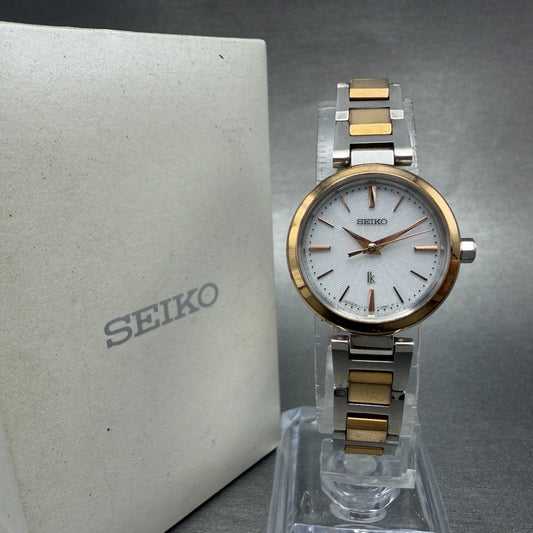 Seiko Solar Lukia Watch 24mm Women White Dial Two Tone Round V117-0EH0 Runs0
