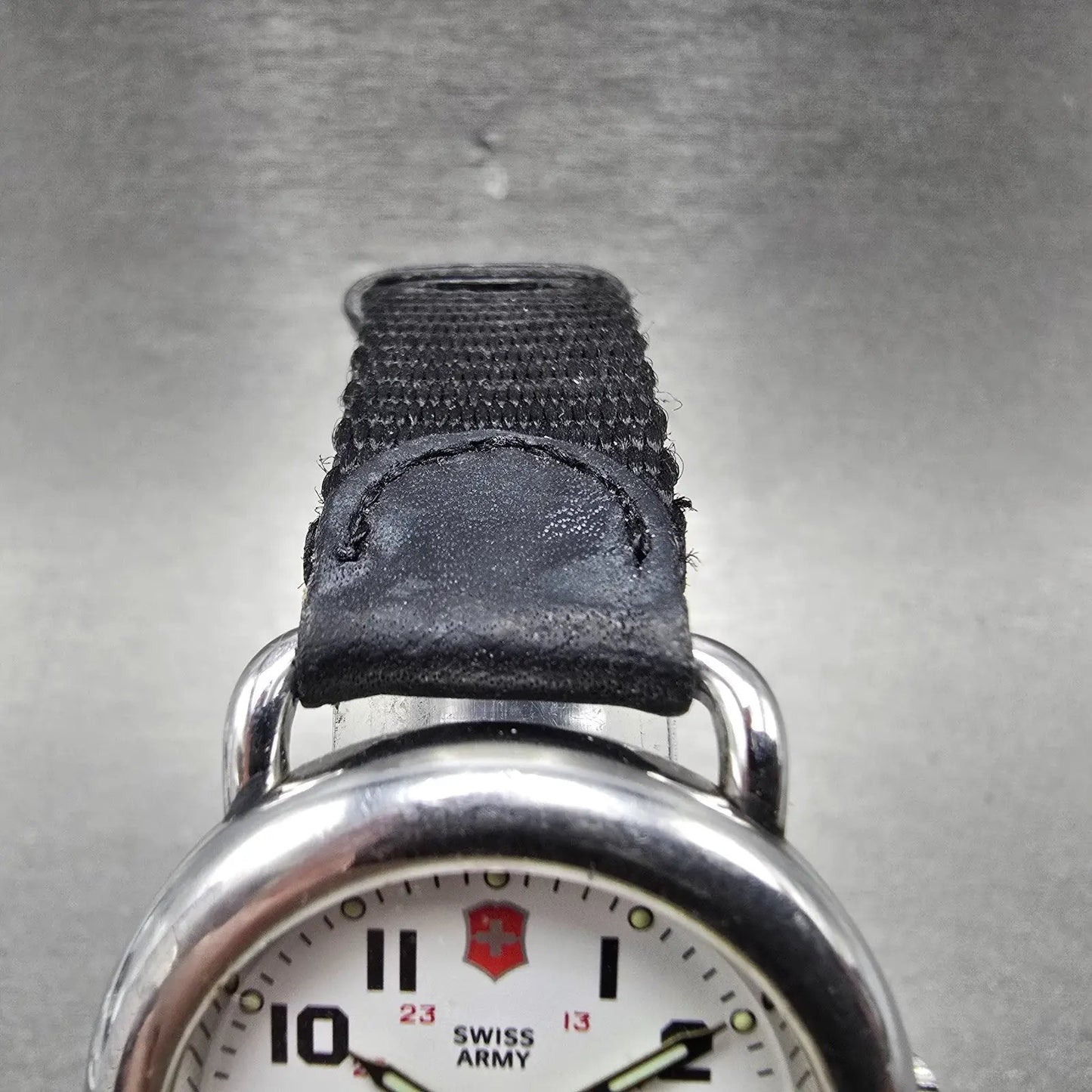 Victorinox Swiss Army Cavalry Watch Women 31mm White Dial Steel Date PARTS VTG5