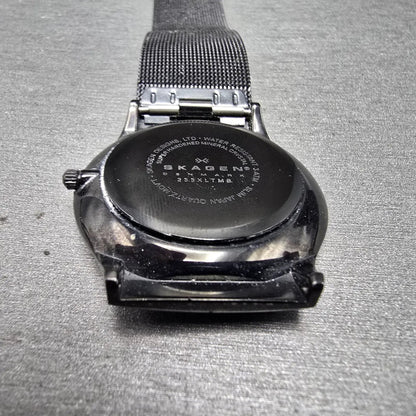 Skagen Denmark Watch Men 37mm Black Dial Titanium Date Round 233XLTMB New Batt J9