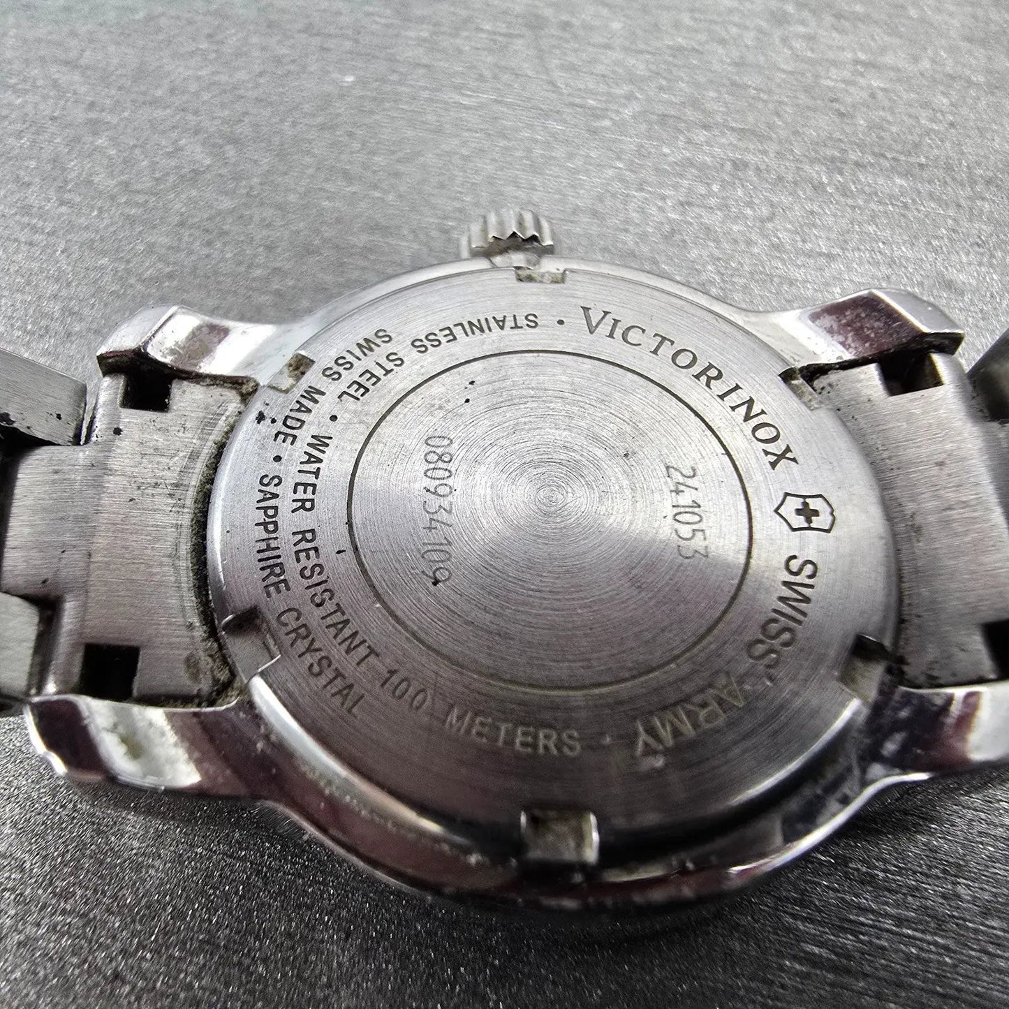 Victorinox Swiss Army Vivante Watch Women 28mm Silver Dial Steel Date New Batt9