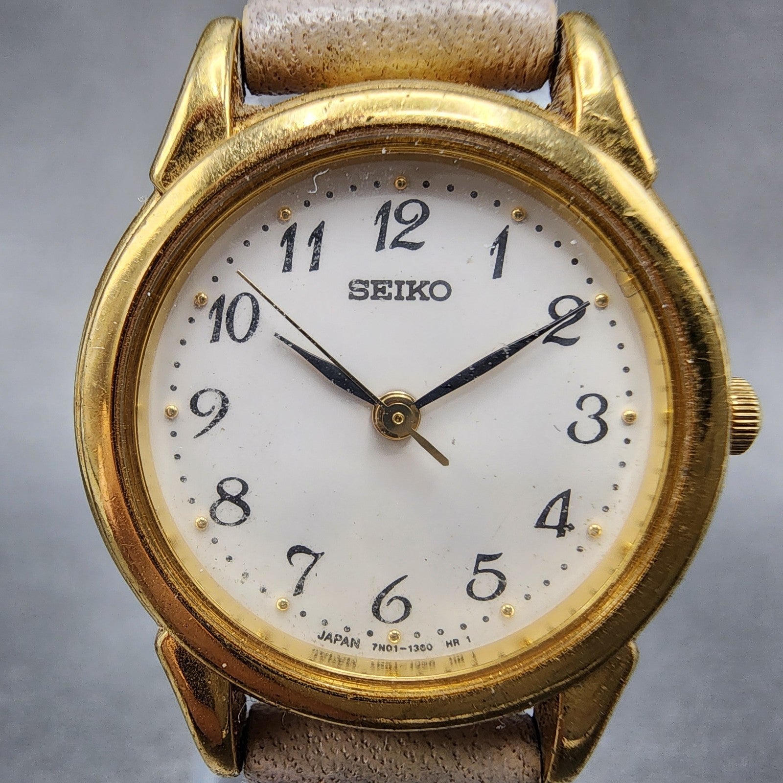 Seiko Watch Women 25mm White Dial Gold Tone 7n016880 New Battery1
