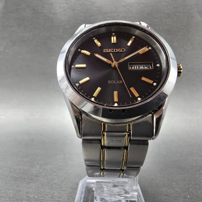Seiko Solar Watch Men 37mm Black Dial Two Tone Daydate Round V158-0AB0 Runs YJH5