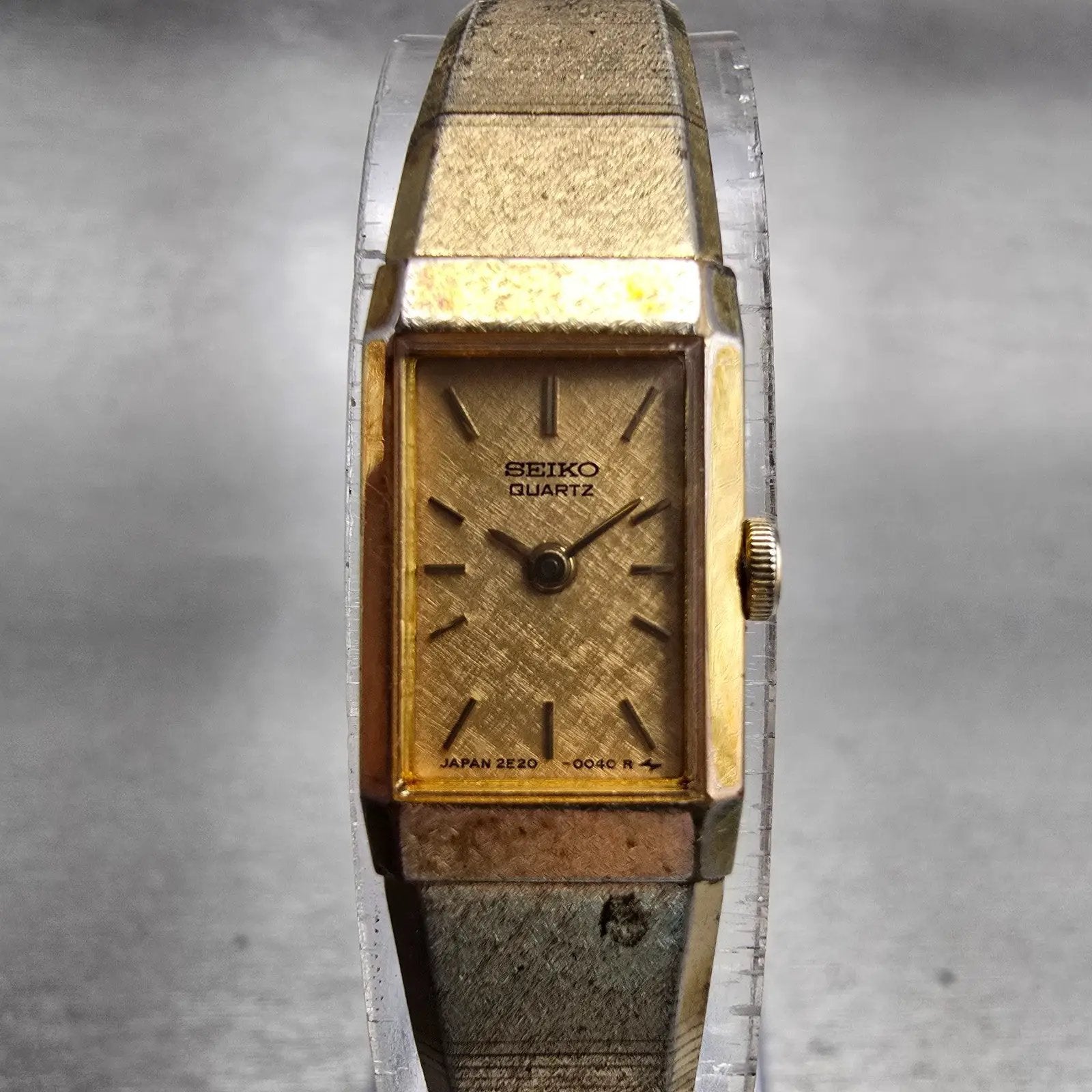Seiko Watch Women 12mm Gold Dial Gold Tone Rectangle 2E20-5029 New Battery VTG0