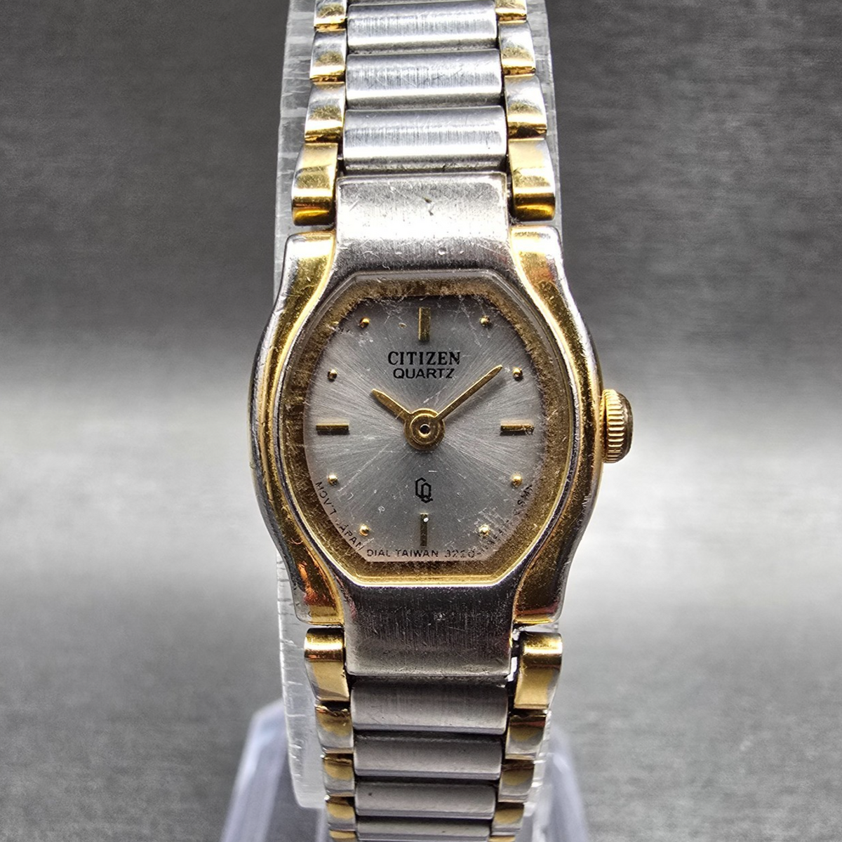 Citizen CQ Watch Women 17mm Silver Dial Two Tone Oval 3220-S09834 New Battery0