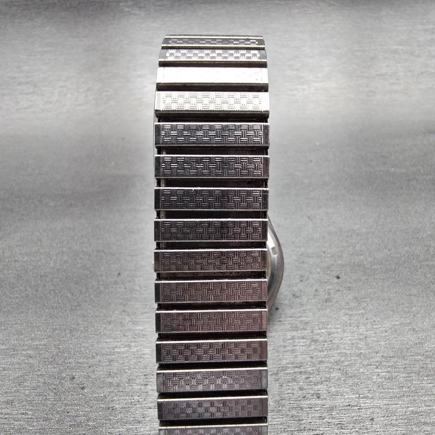 Seiko Alba Watch Men 35mm Silver Dial Silver Tone Daydate Y504-8010 New Battery7