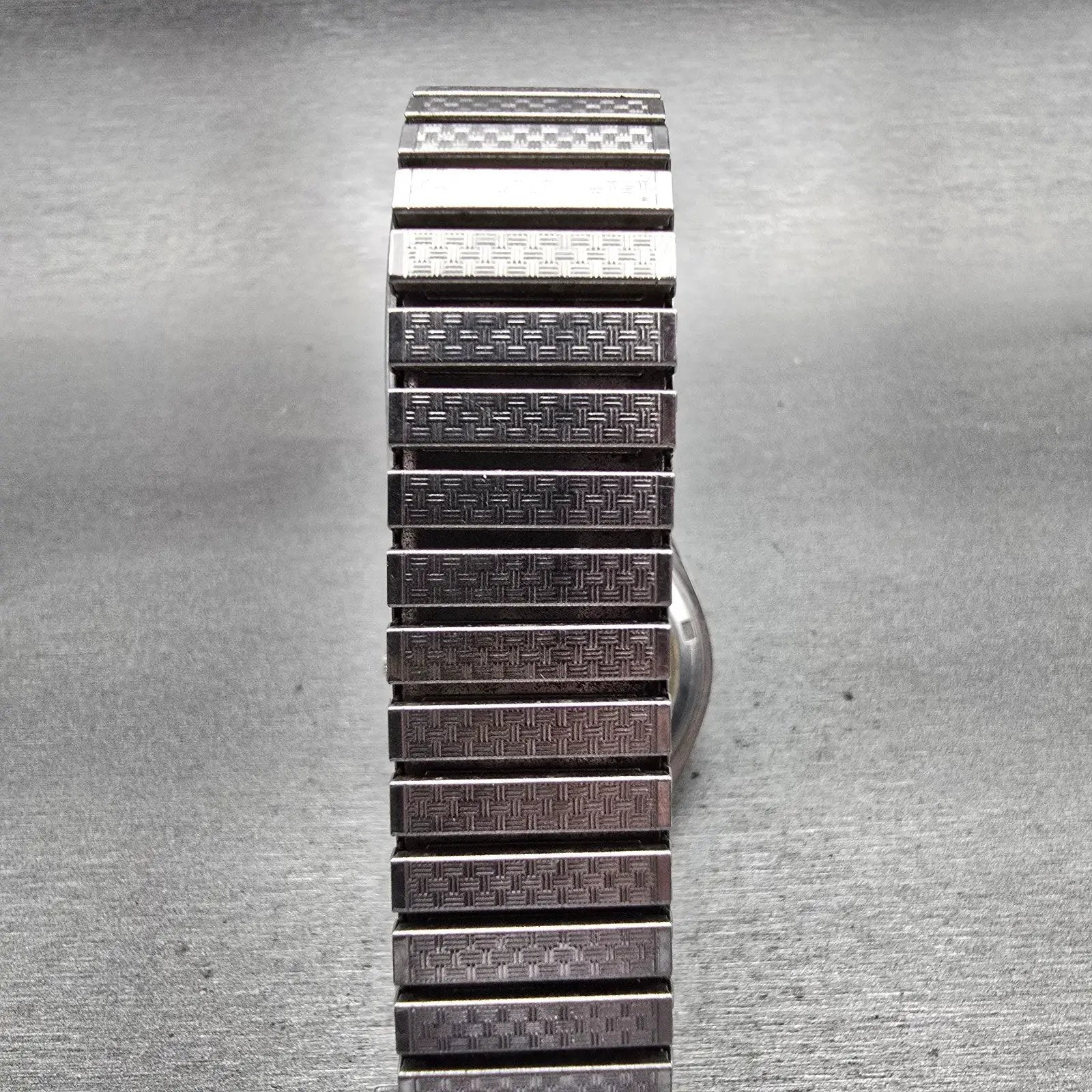 Seiko Alba Watch Men 35mm Silver Dial Silver Tone Daydate Y504-8010 New Battery7