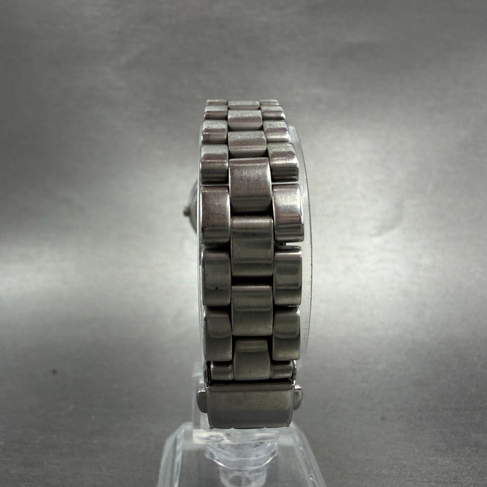 Citizen Eco-Drive Watch Women 25mm Purple Dial Silver Tone Round 2320-0100 Runs7