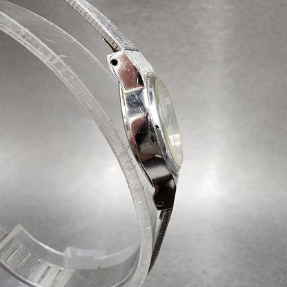 Bulova Watch Women 18mm White Dial Silver Tone Round 91L06 New Battery3