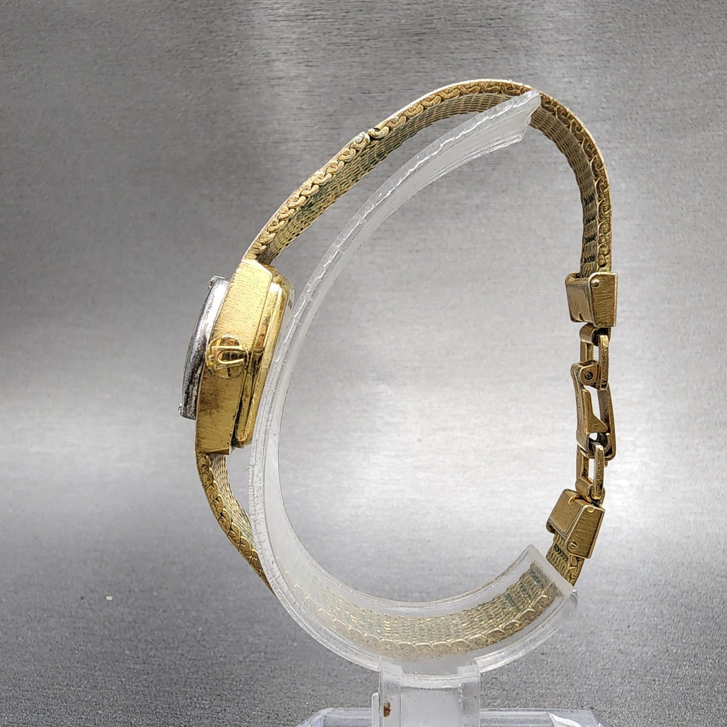Bulova Accutron Watch Women 18mm Gold Dial Gold Tone Diamond Bezel New Battery6