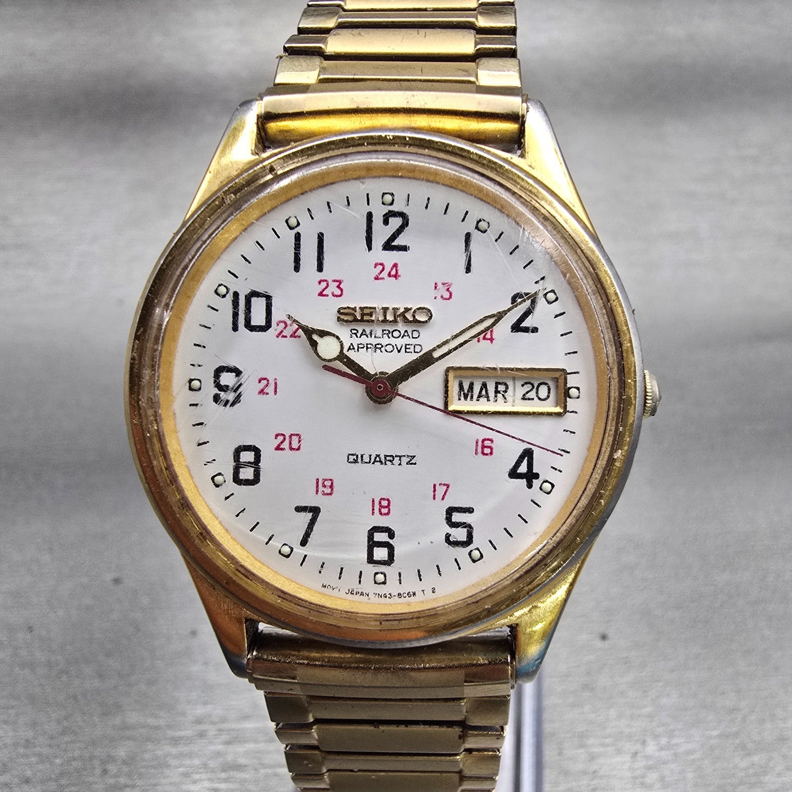 Seiko Railroad Approved Watch Men 35mm White Dial Daydate 7N43-8A39 New Battery0