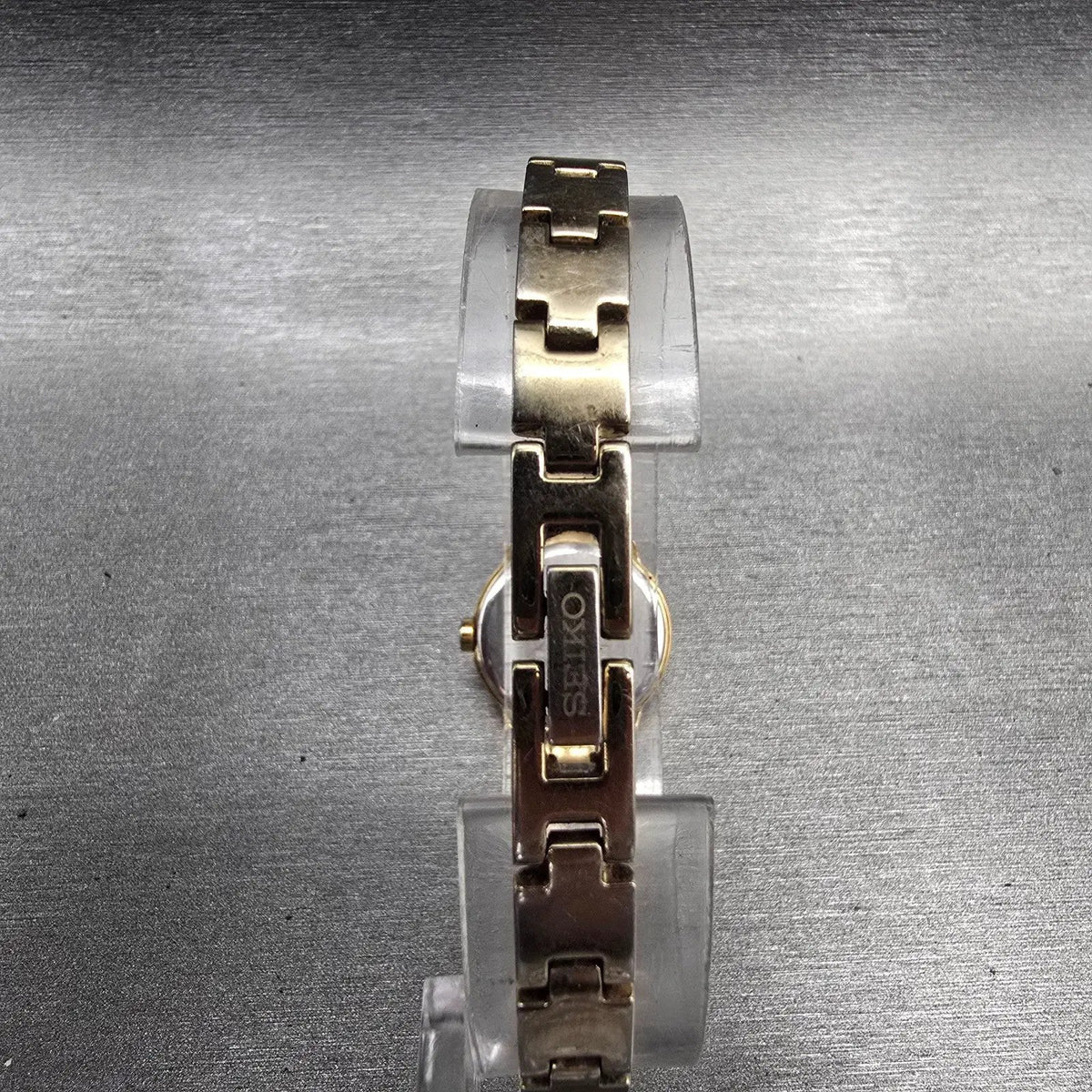 Seiko Watch Women 20mm MOP Dial Gold Tone Round 1N00-0GN0 New Battery VTG JP537