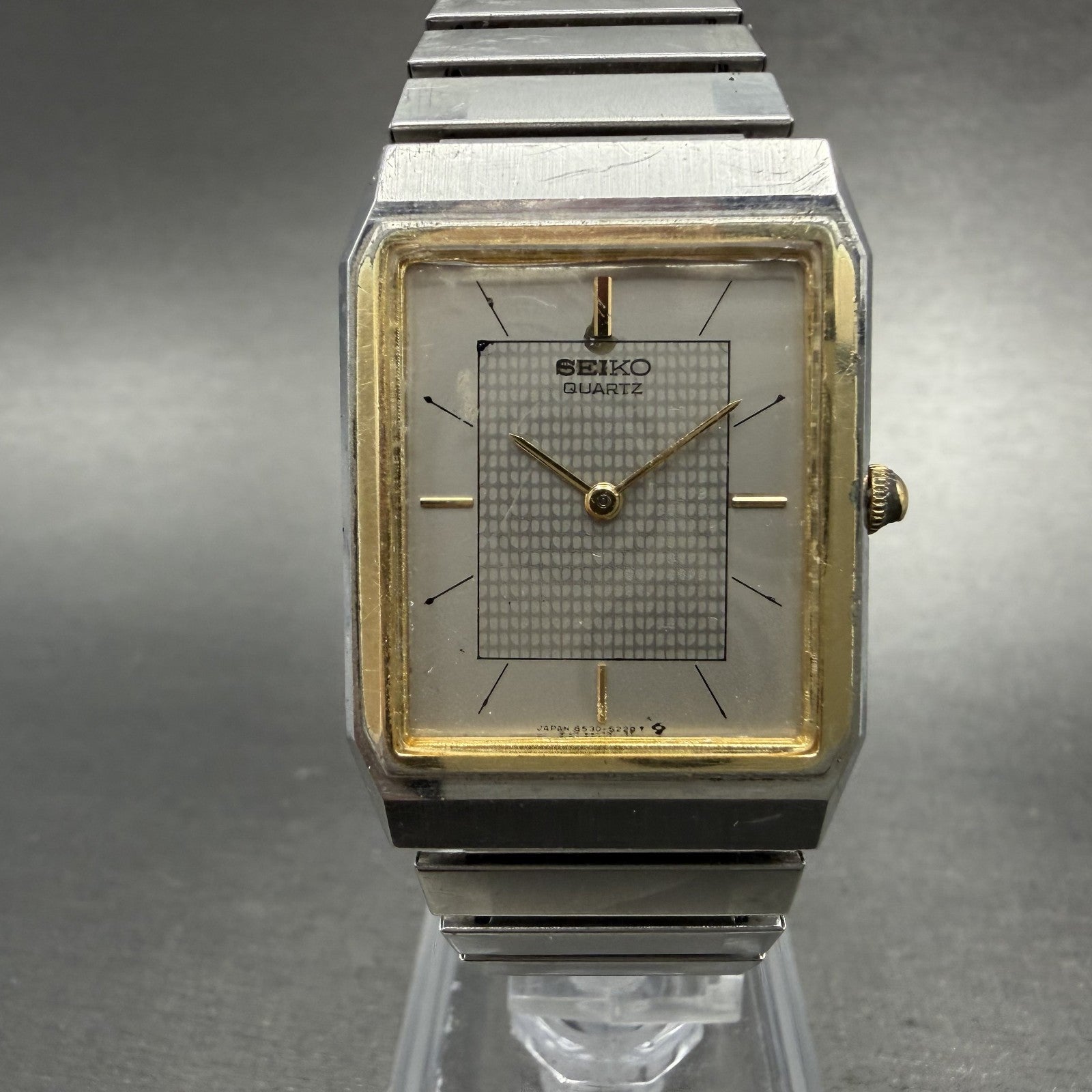Seiko Tank Watch Men 25mm Silver Dial Two Tone Rectangle 6530-5159 New Battery0