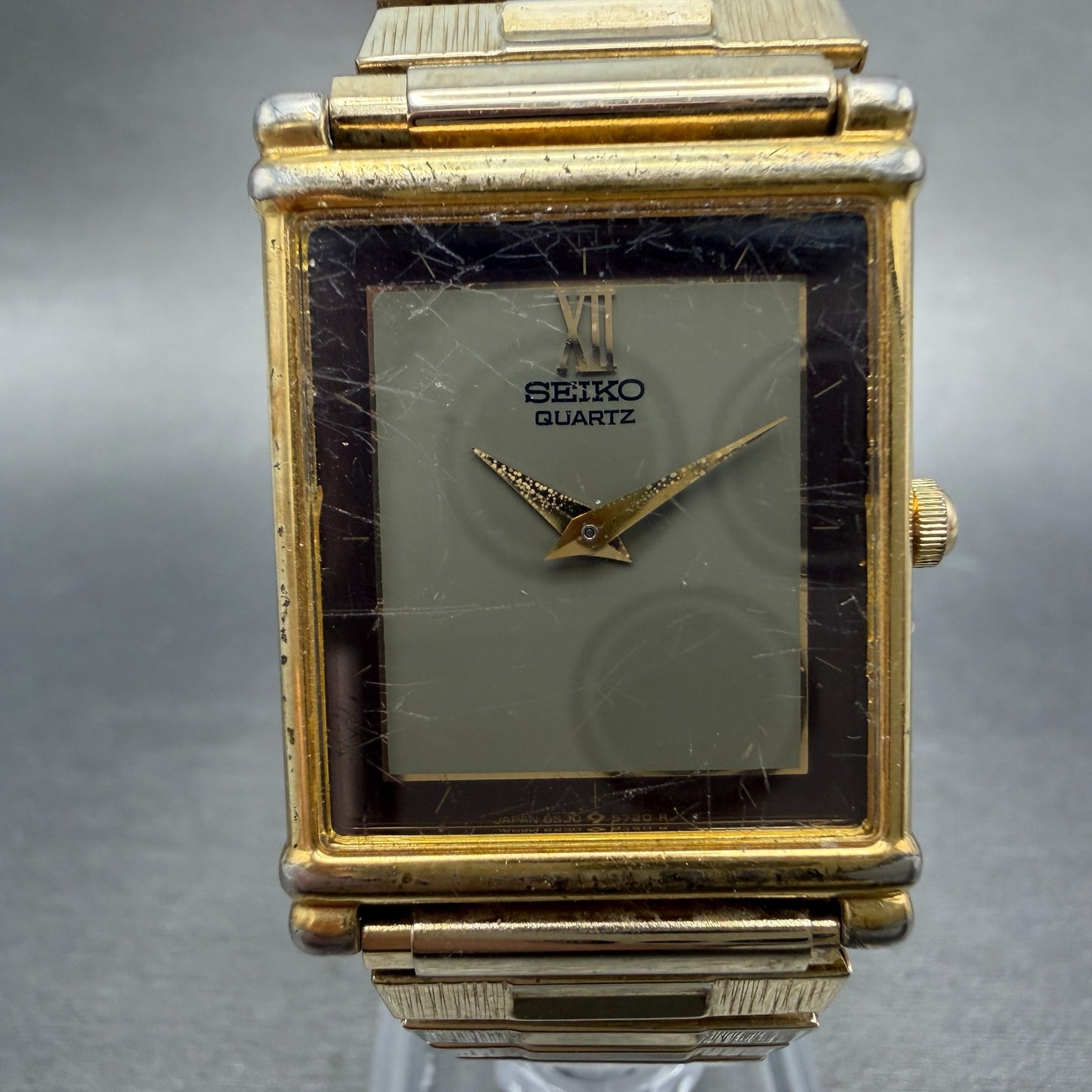 Seiko Tank Watch Men 25mm Gray Dial Gold Tone Rectangle 6530-5399 New Battery0