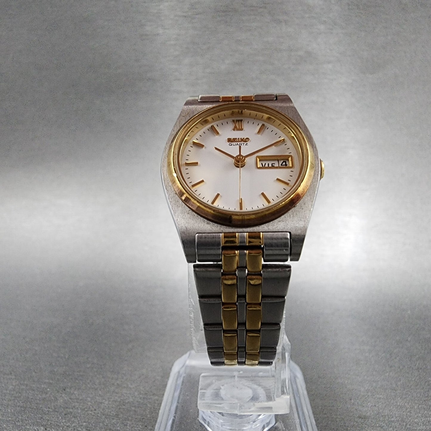 Seiko Watch Women 25mm White Dial Two Tone Daydate READ!!! 7N830081 New Battery5