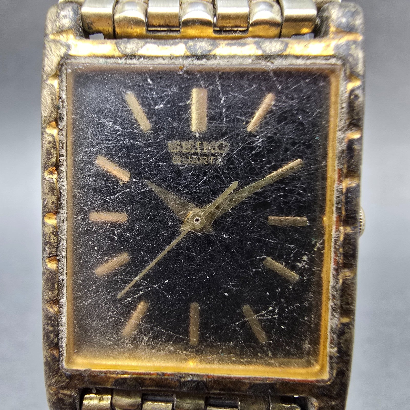 Seiko 7N01 Quartz Movement Works W/Case And Hands Vintage6