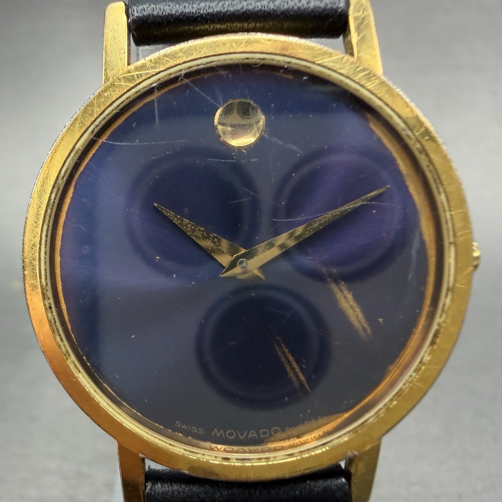 Movado Museum Watch Men 31mm Blue Dial Gold Tone Round 87-33-882 New Battery1