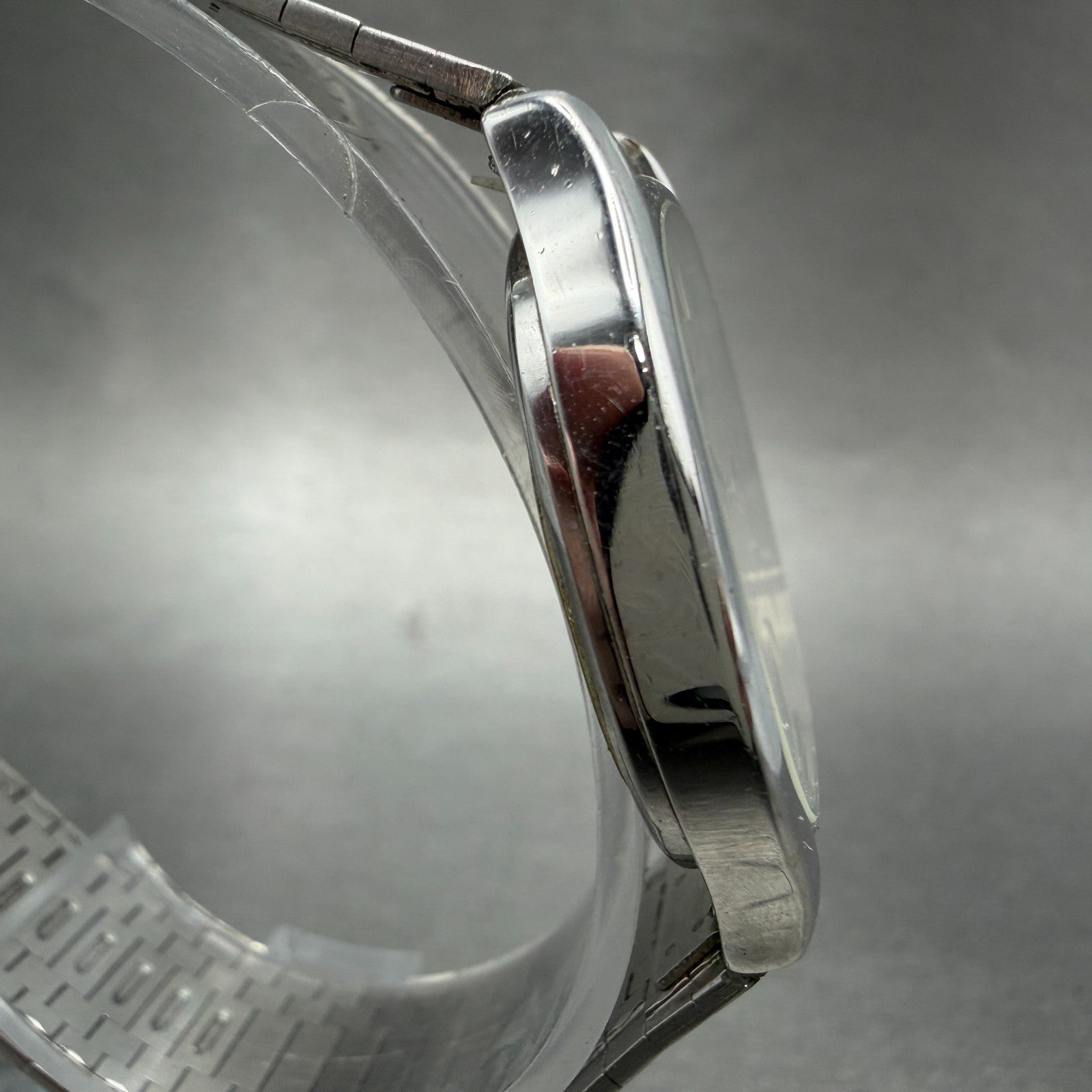 Universal Geneve Watch Men 31mm Silver Dial Stainless Steel Oval 743226 Newbat3