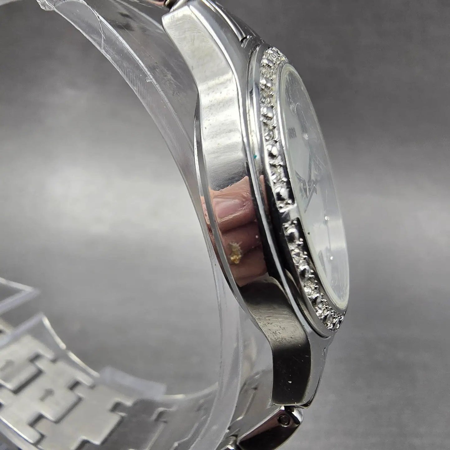 Tourneau Watch Women 28mm MOP Dial Silver Tone Date Round New Battery Honda3