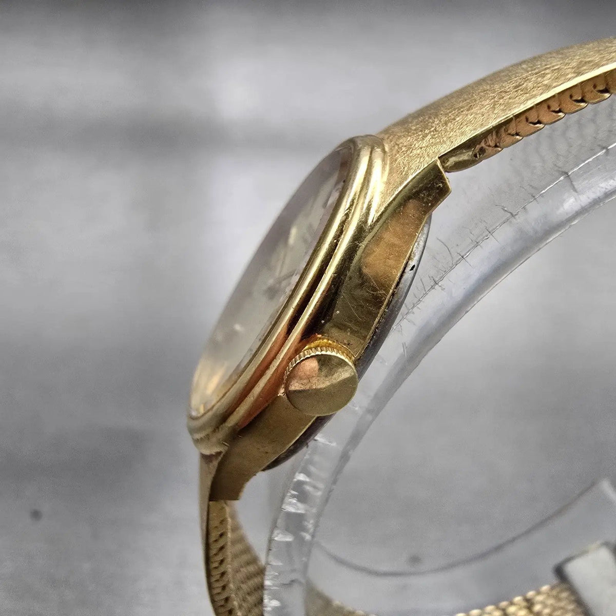 Seiko Watch Women 18mm Champagne Dial Gold Tone Oval 1400-5089 New Battery VTG2