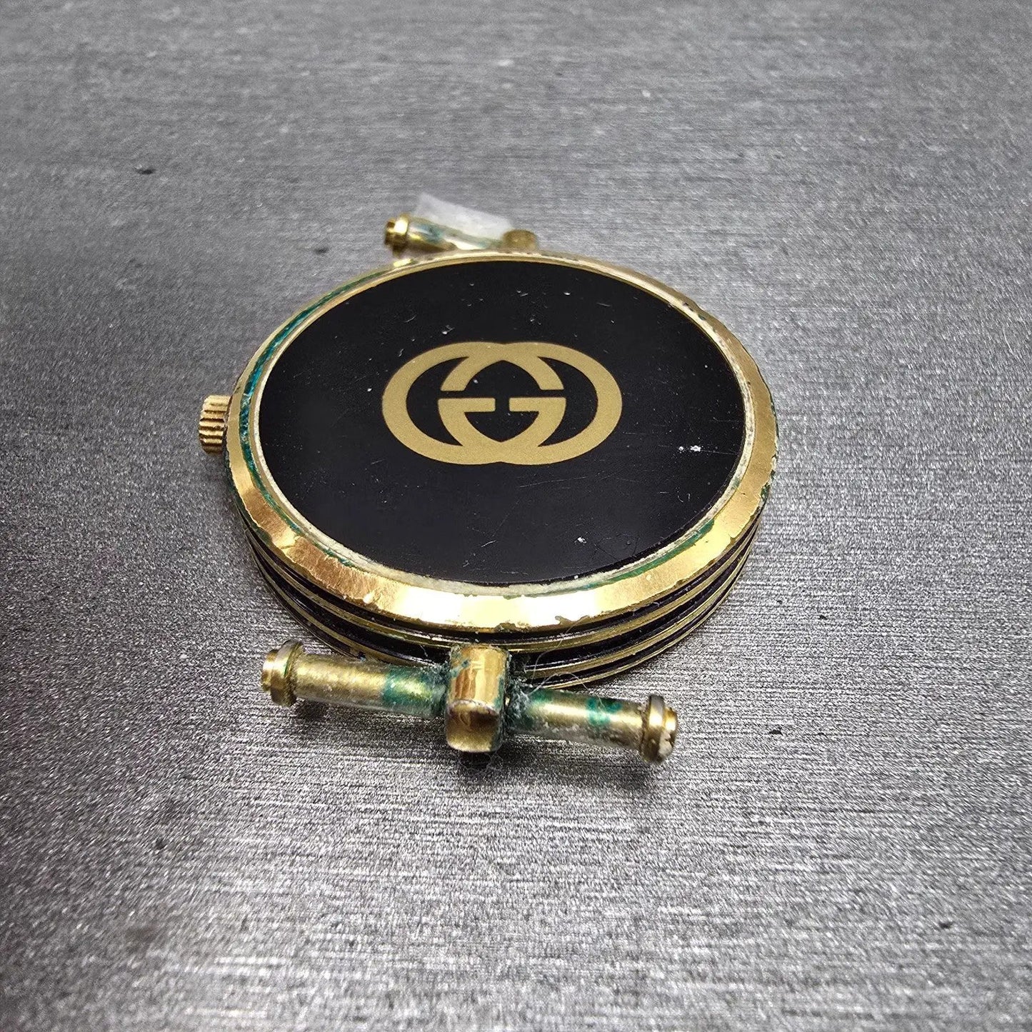 Gucci 2000M Watch Men 30mm Black Dial Gold Plated Round New Battery Vintage MNB10