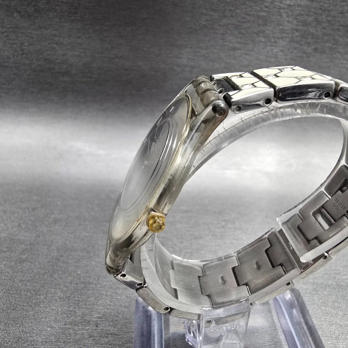 Swatch Elegantly Framed Watch Women 34mm Silver Dial Clear Case SFK356G New Batt2