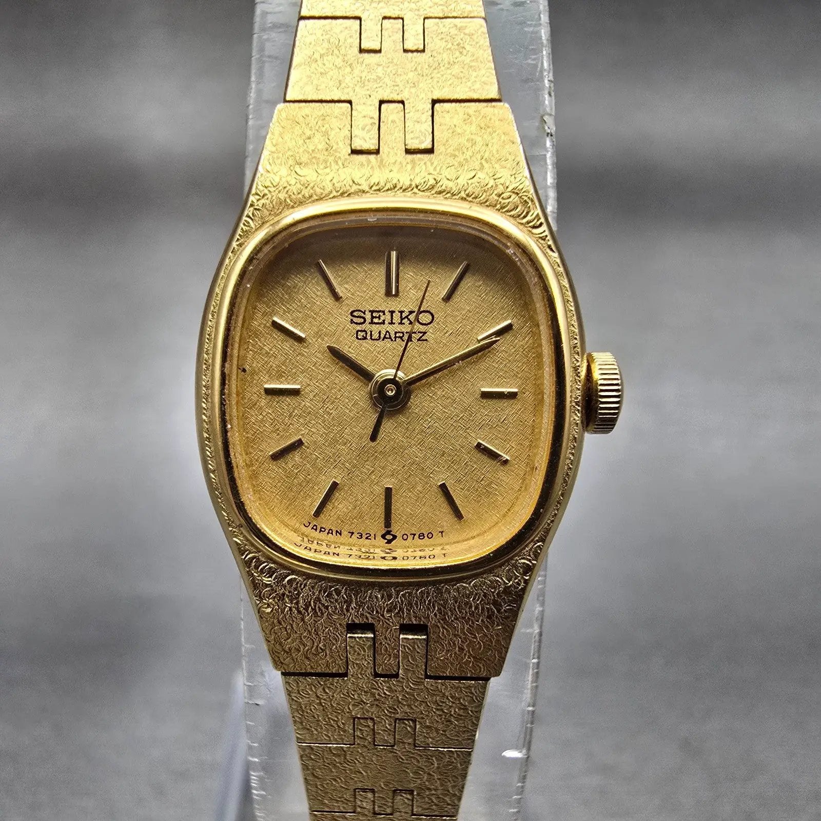 Seiko Watch Women 16mm Gold Dial Gold Tone Oval 7321-5399 New Battery Vintage0