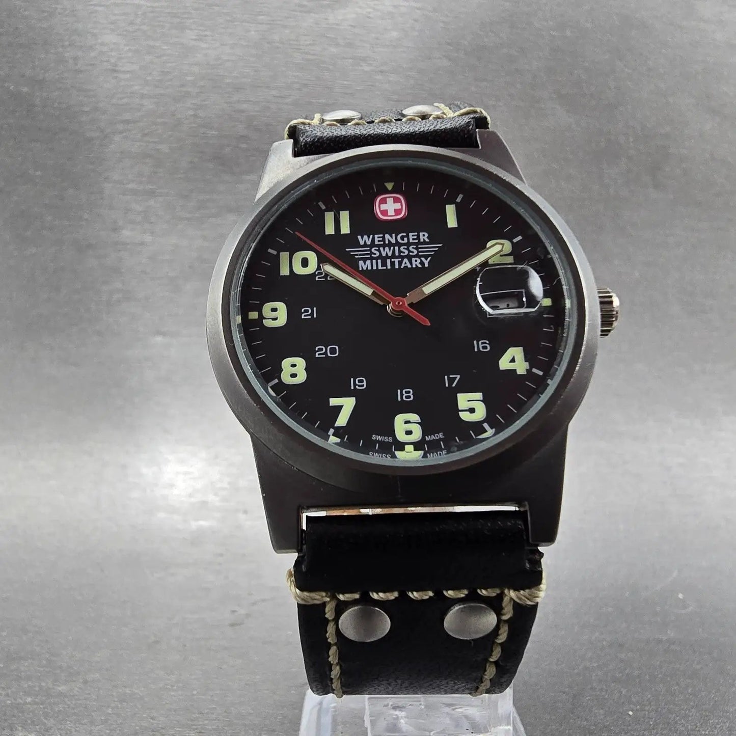 Wenger Swiss Military Watch Men 41mm Black Dial Steel Date Round 7290X New BattH5