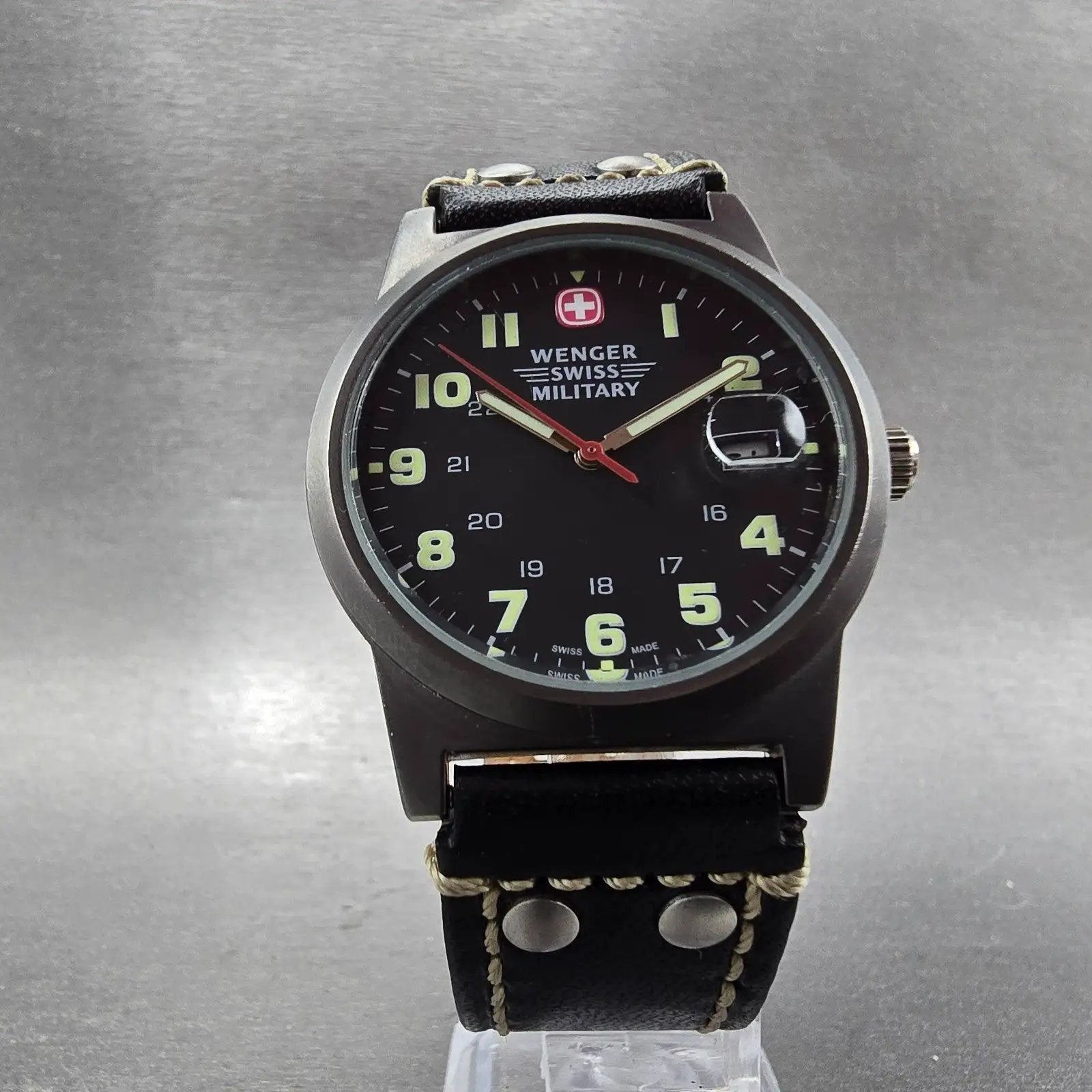 Wenger Swiss Military Watch Men 41mm Black Dial Steel Date Round 7290X New BattH5