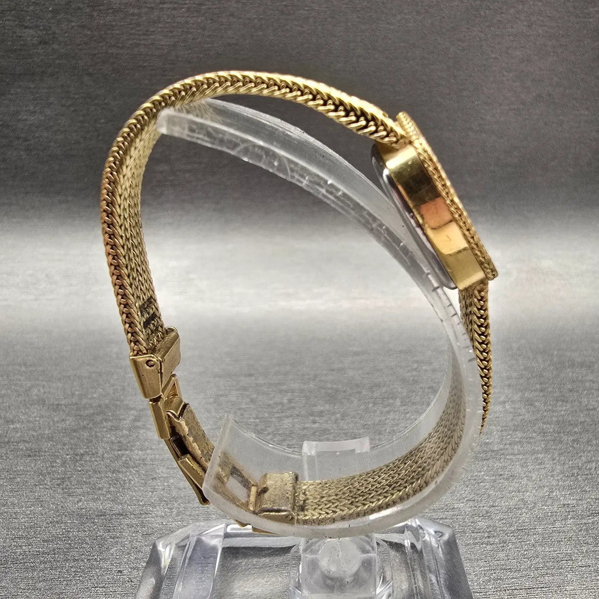 Bulova Watch Women 17mm Gold Dial Gold Tone Hexagon 92K40 New Battery8