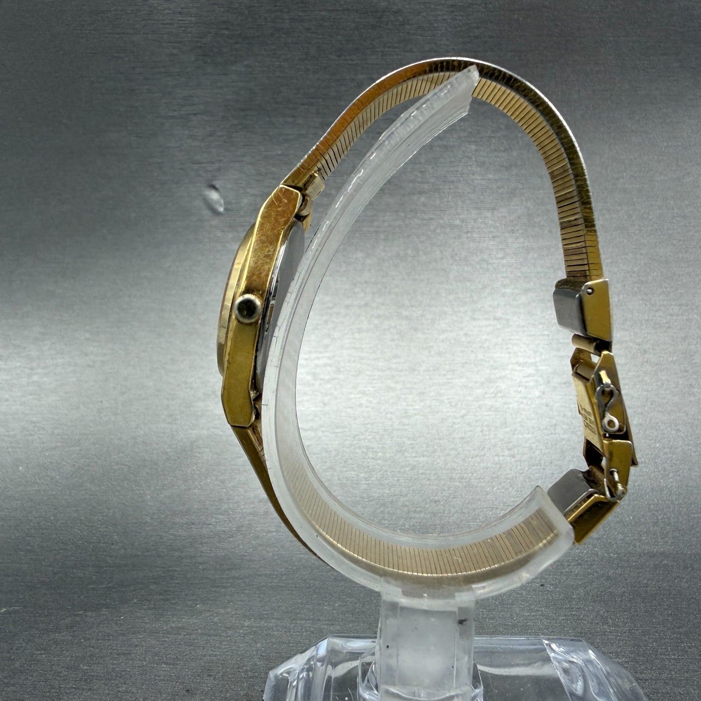 Seiko Watch Women 21mm Champagne Dial Gold Tone Date Round 2A22-0029 New Battery6