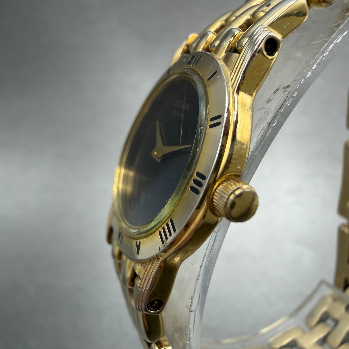 Citizen Elegance Watch Women 22mm Black Dial Gold Tone Round 5420-S26003 NewBat42