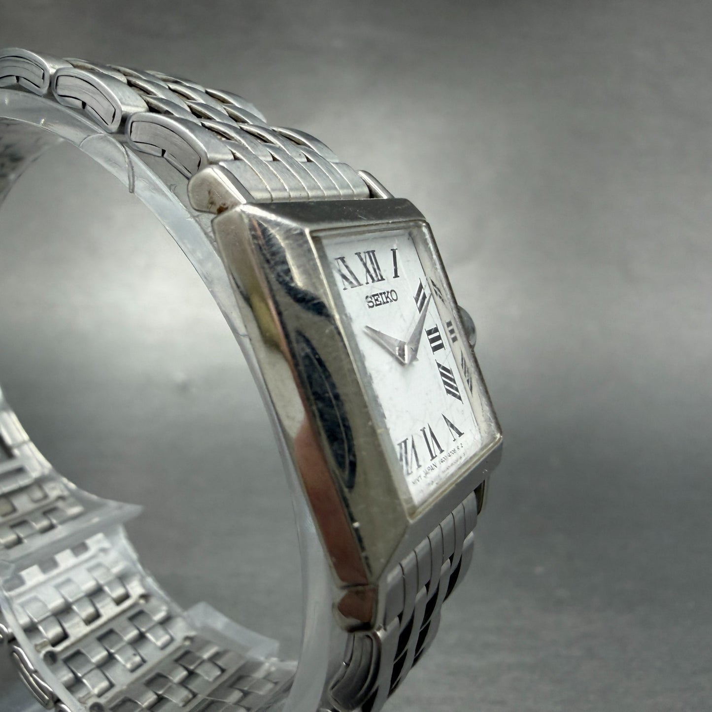 Seiko Tank Watch Women 20mm White Dial Silver Tone Square V400-6530 New Battery23