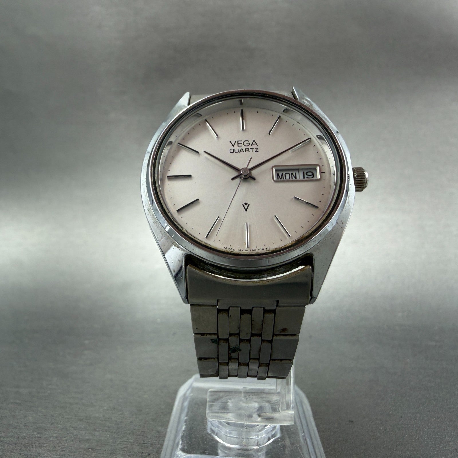 Citizen Vega Watch Men 34mm Silver Dial Silver Tone Daydate 1408-392001 PARTS6