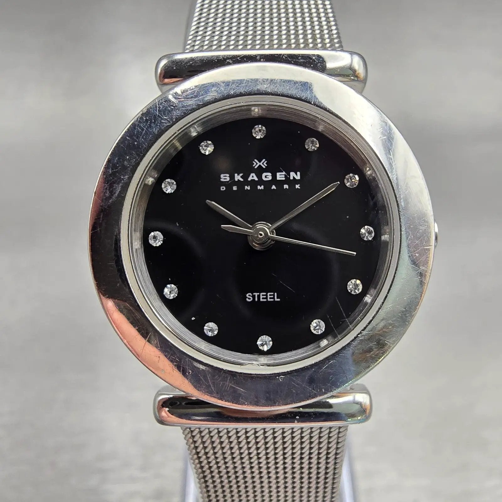 Skagen Watch Women 22mm Black Dial Silver Tone Round 107SSSBD New Battery Mesh0