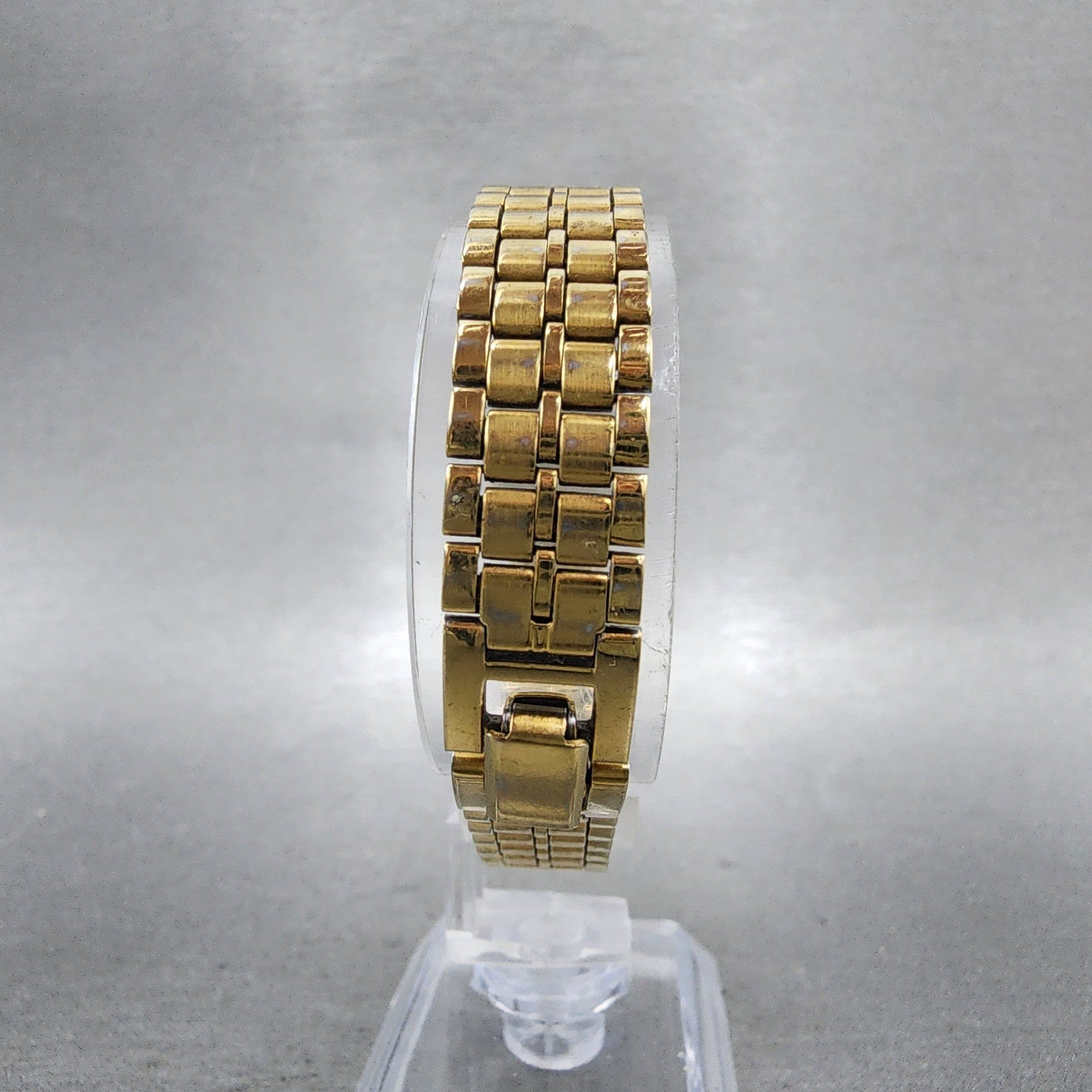 Seiko Watch Women 18mm White Dial Gold Tone Oval V4015109 New Battery VTG7