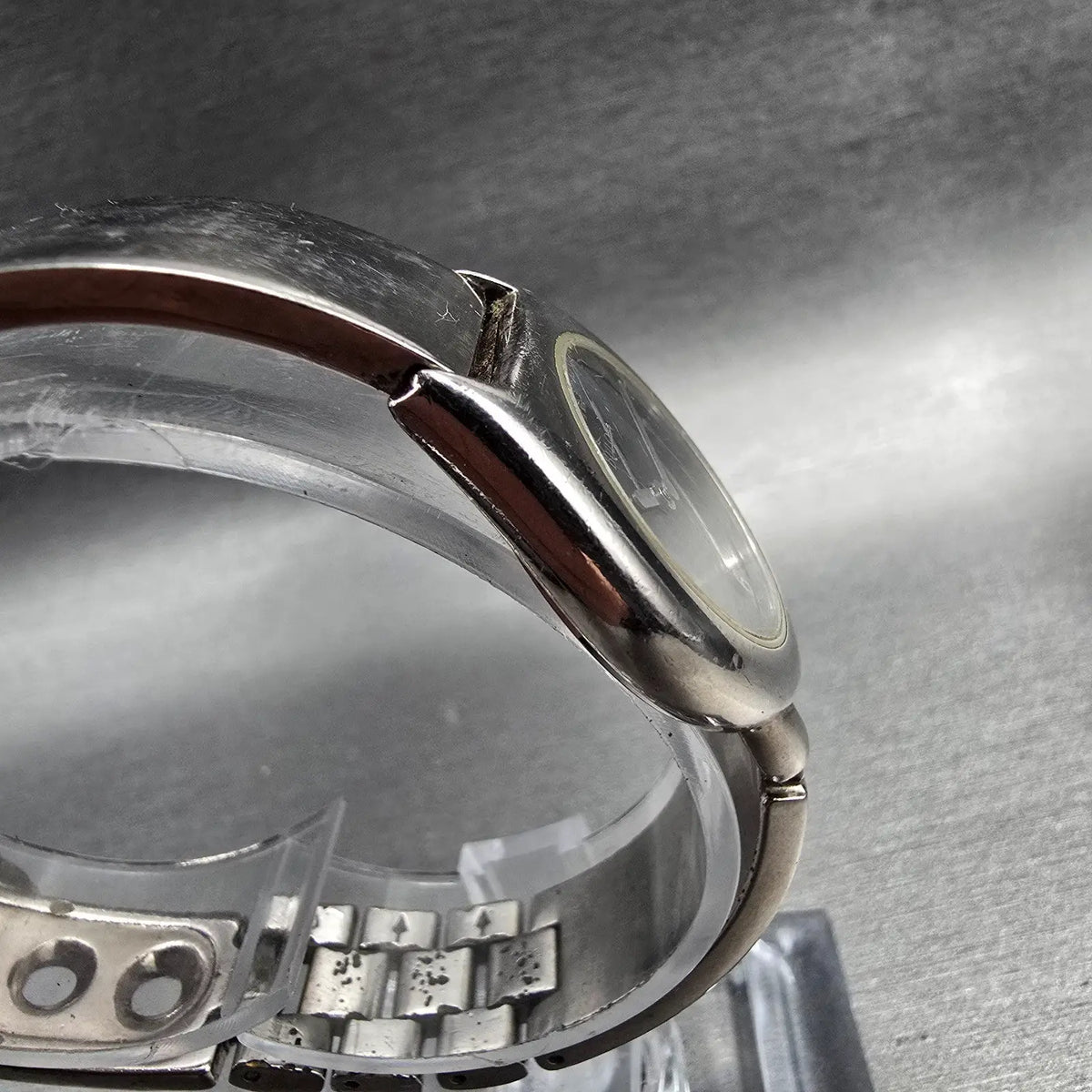 Bulova Watch Women 25mm Black Dial Silver Tone Round Bangle 96L18 New Battery 893