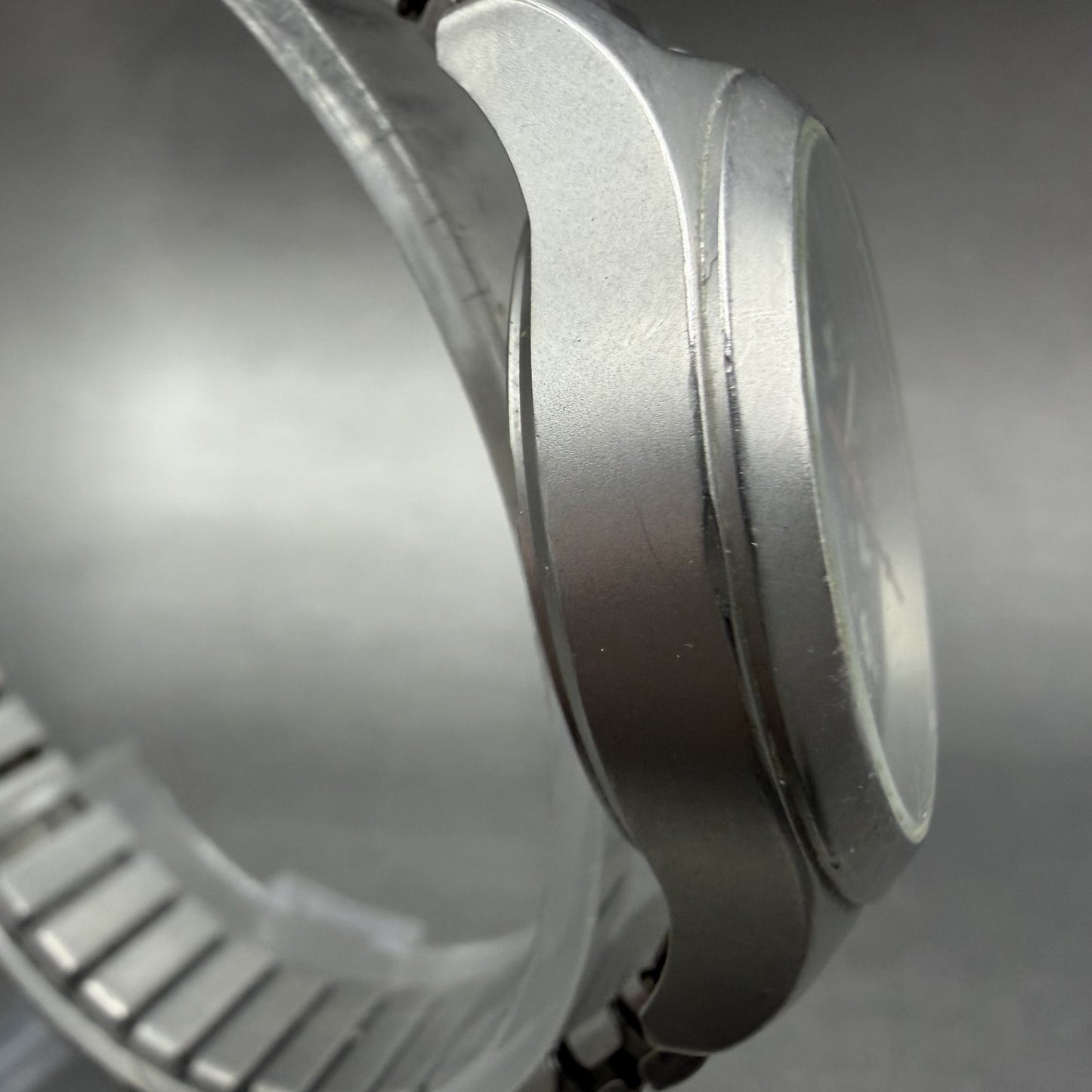 LL Bean Watch Women 31mm Black Dial Silver Tone Date Round New Battery VTG3