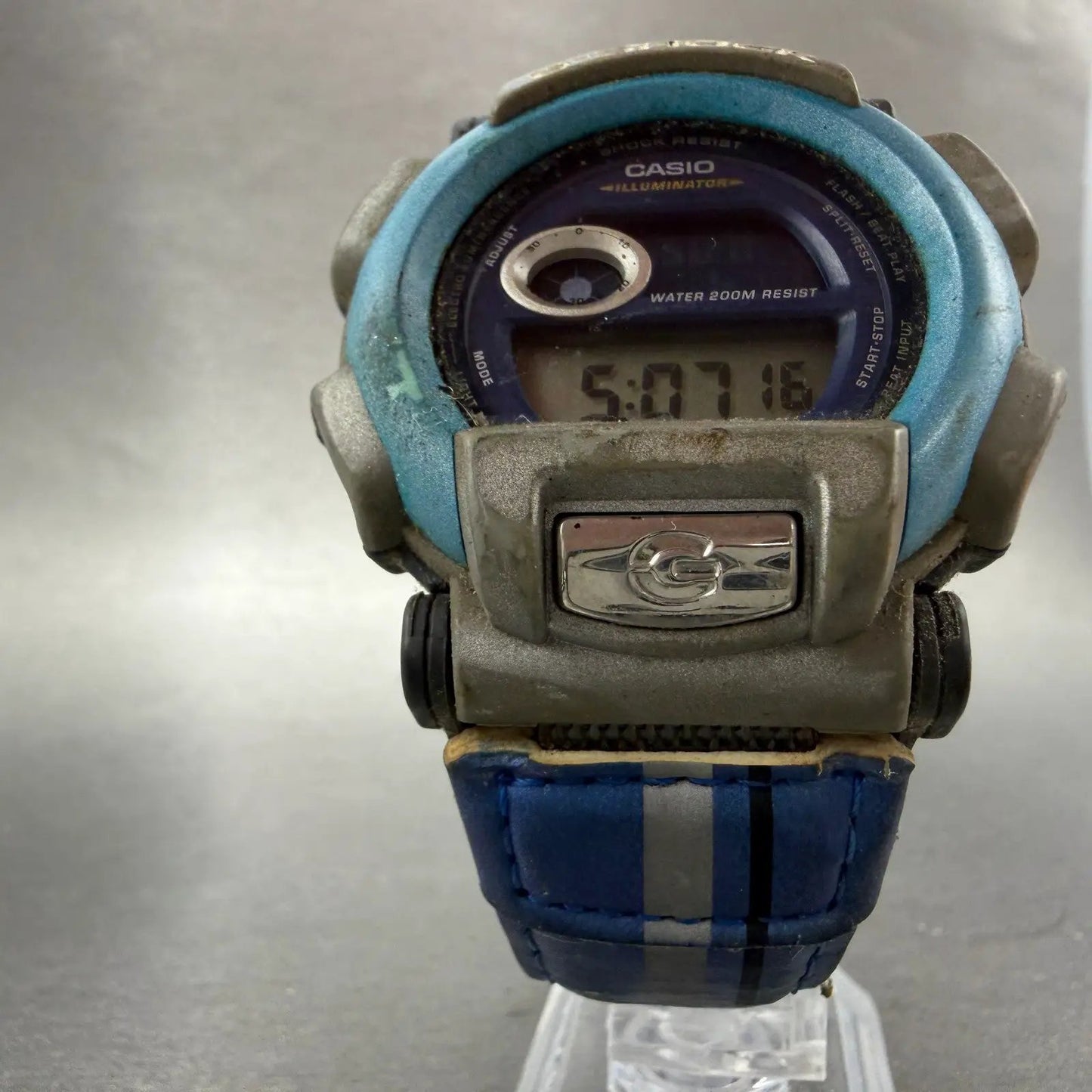 48223015