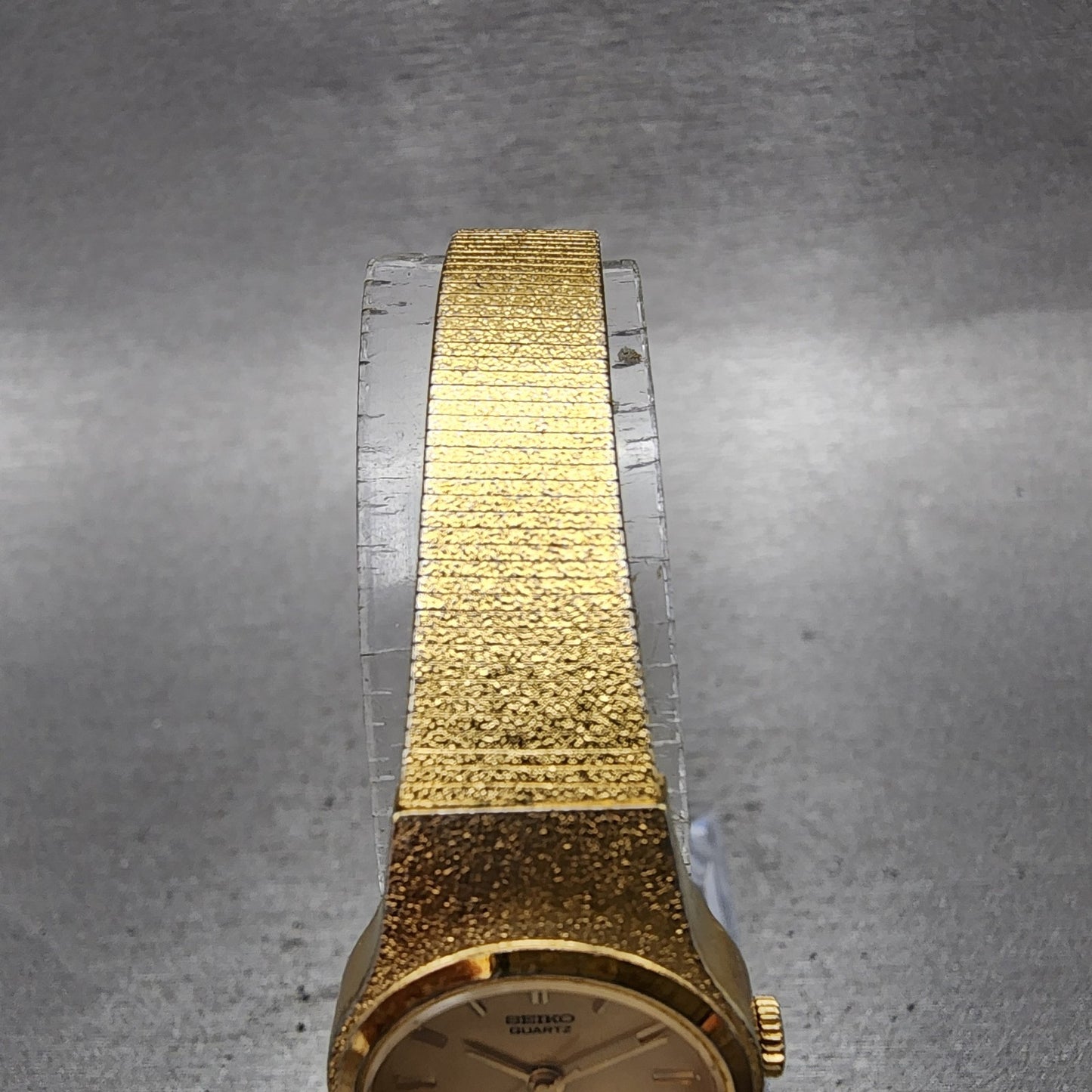 Seiko Watch Women 20mm Champagne Dial Gold Tone Round 8y210029 New Battery4
