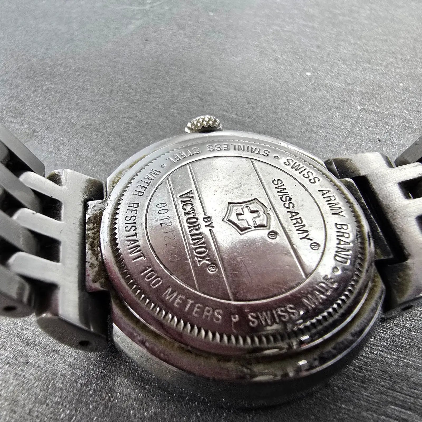 Victorinox Swiss Army Cavalry Watch Women 31mm Black Dial Steel Date New Battery9