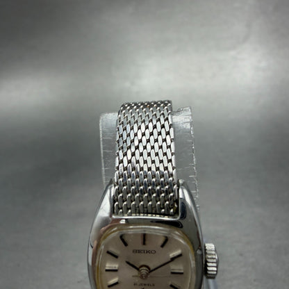 Seiko Tank Watch Women 17mm Silver Dial Silver Tone manual 1104-3210 Runs4